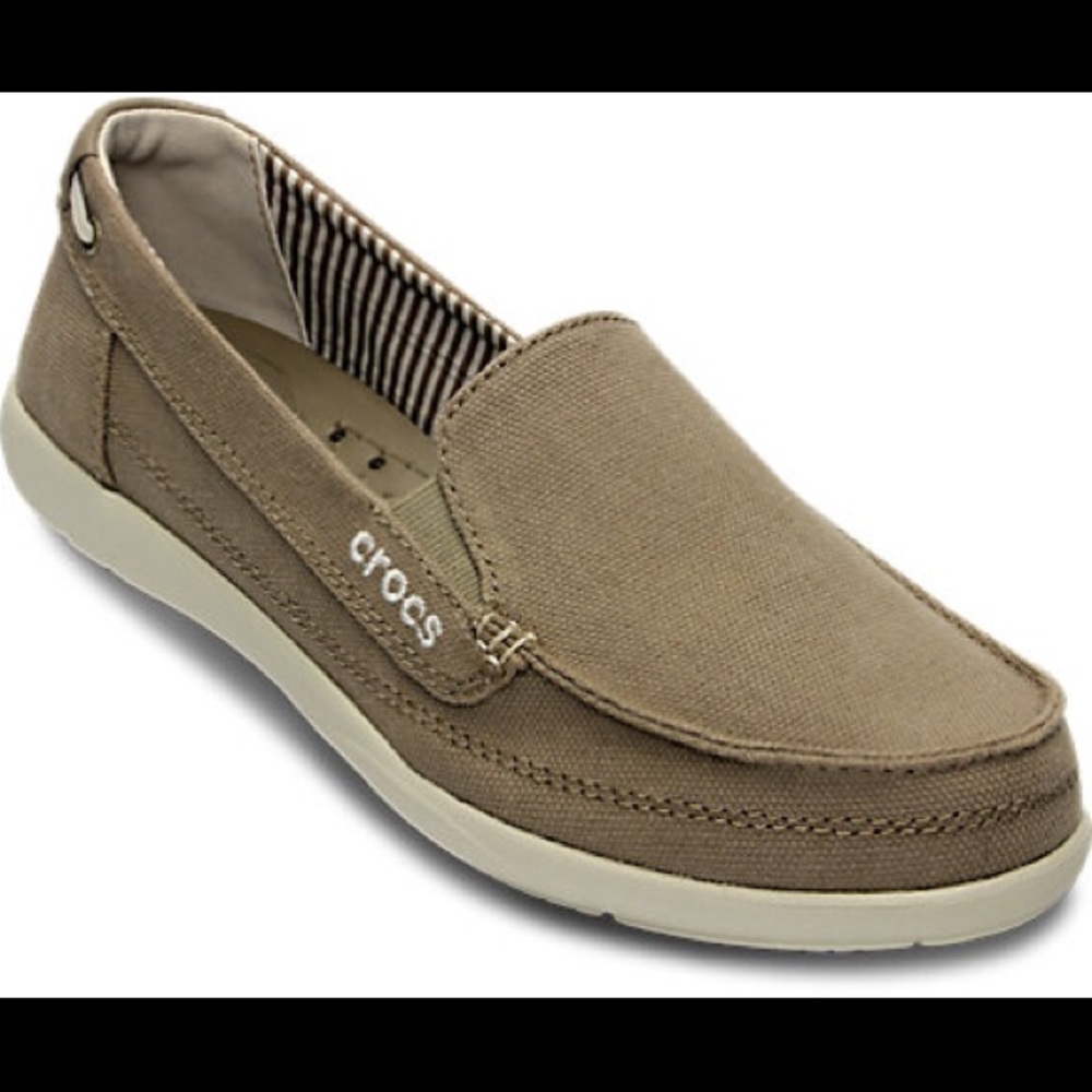 CROCS Walu Canvas Loafer - NWOT